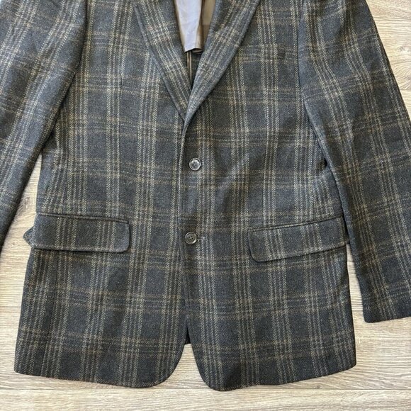 Tommy Hilfiger 40R Brown Sport Coat Blazer Jacket Check 100% Wool Made In Haiti - Picture 3 of 16